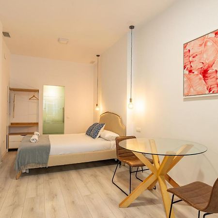 Urbe10 Plaza De La Constucion Premium Loft Apartment Malaga Exterior photo