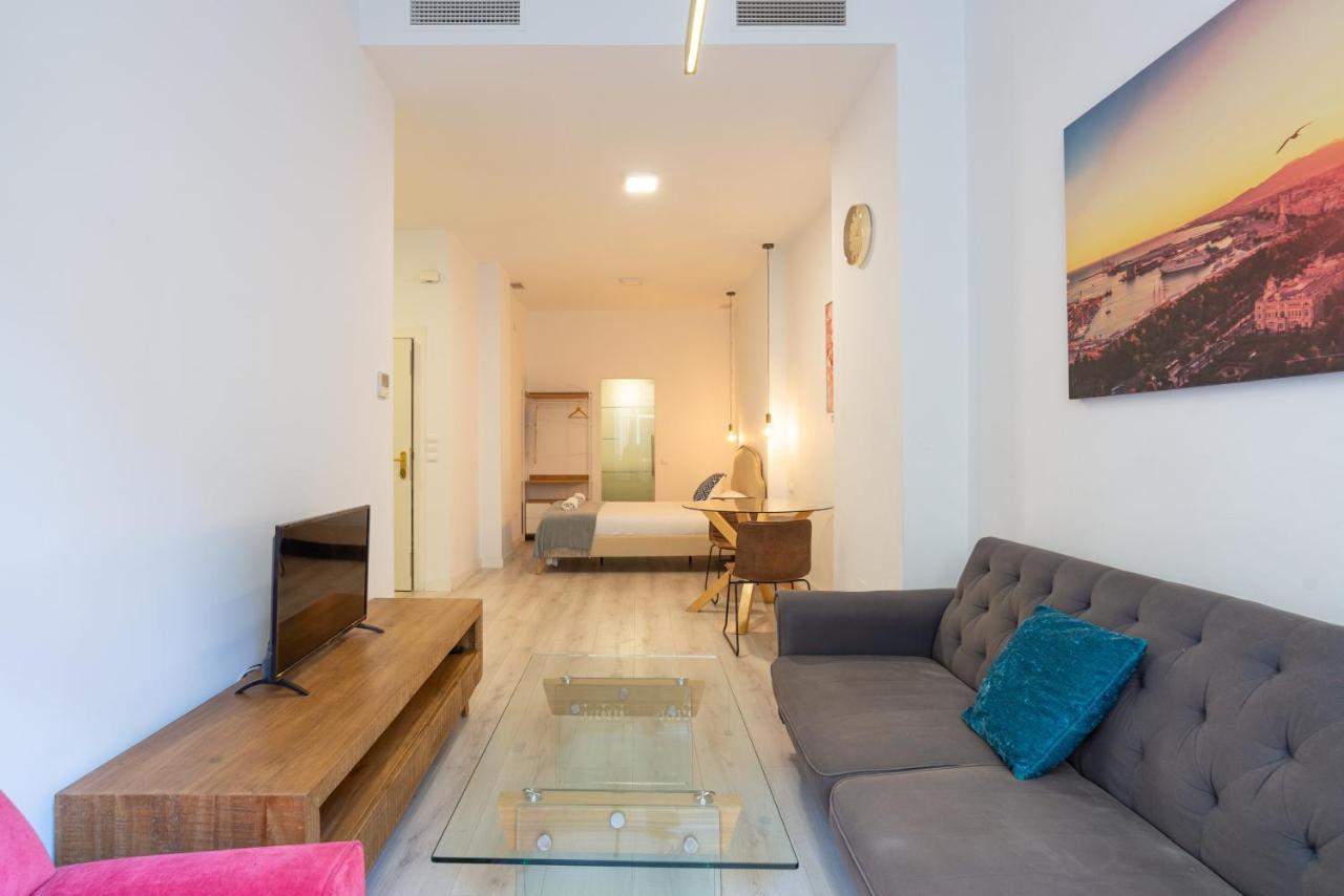 Urbe10 Plaza De La Constucion Premium Loft Apartment Malaga Exterior photo