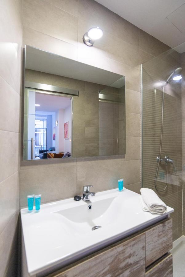 Urbe10 Plaza De La Constucion Premium Loft Apartment Malaga Exterior photo